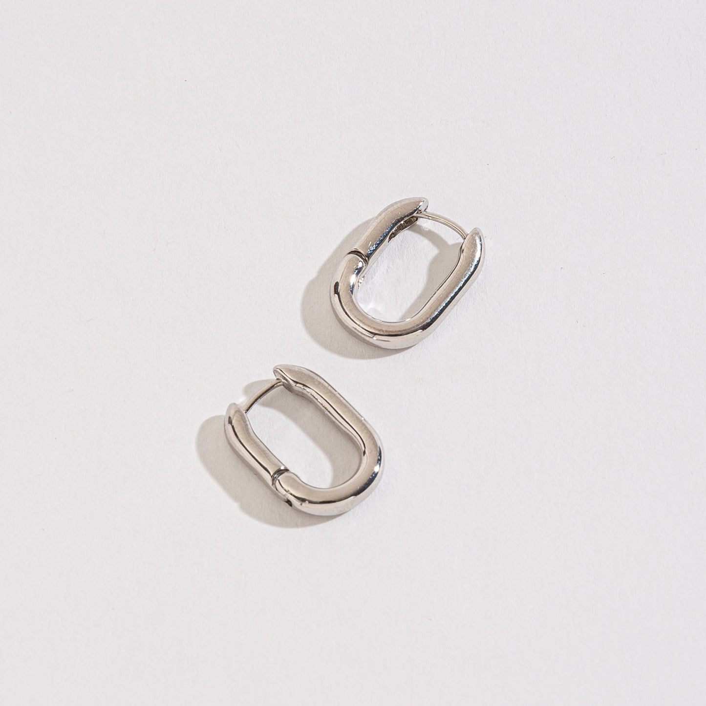 Medium Link Huggie Hoop Earrings