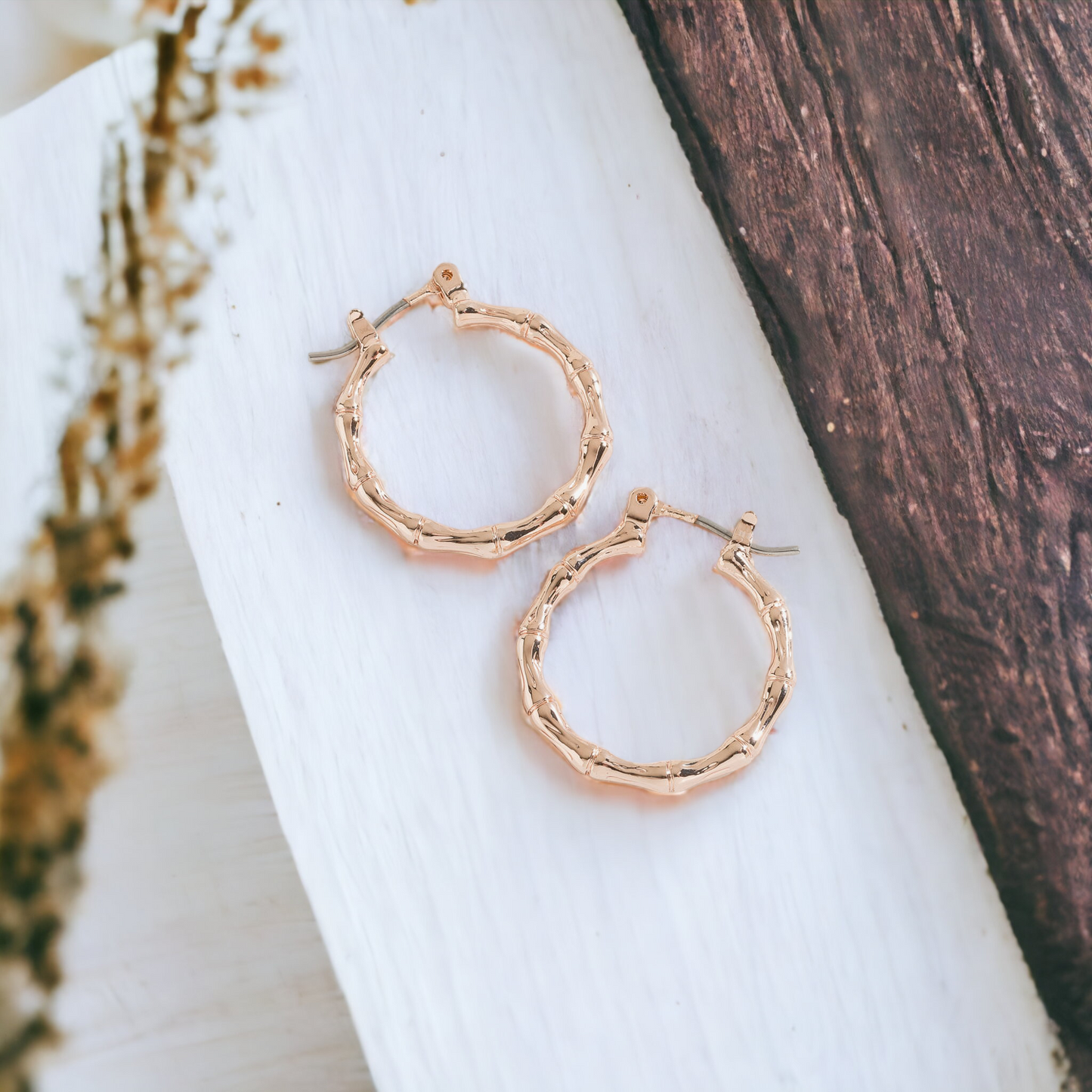 Shiny Round Click Hoop Earrings