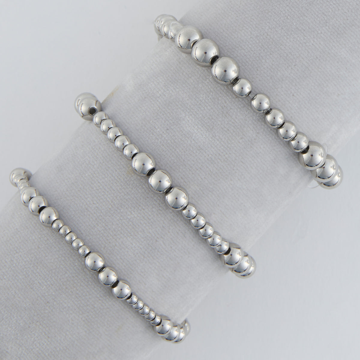 Narelle Waterproof Stretch Graduated Ball Bracelet Set