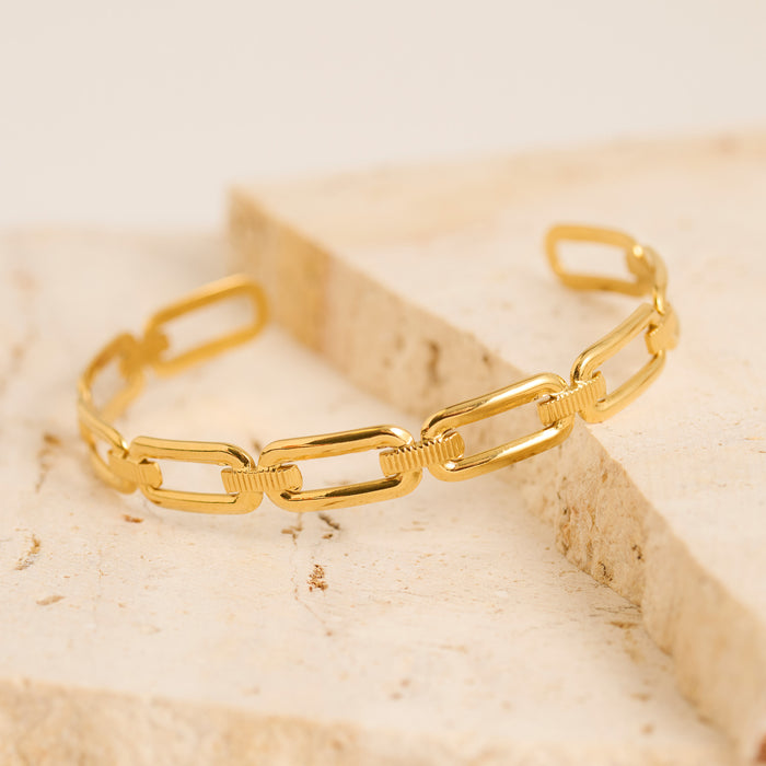 Waterproof Bracelet Narelle 6" Oval Paperclip Link Cuff