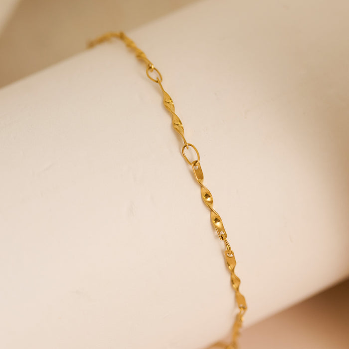 Waterproof Bracelet Narelle 6 3/4" Twisted Station Chain