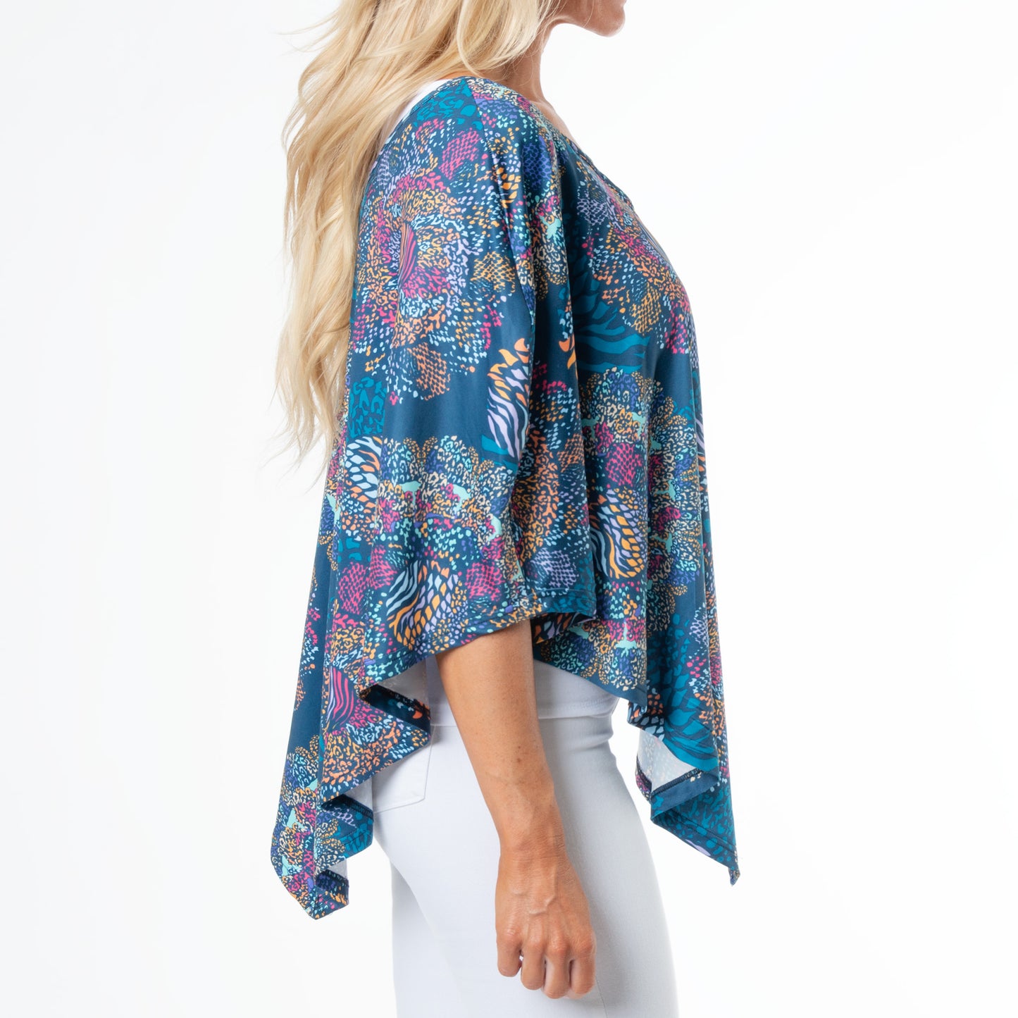 Jasmine One Size Floral Print Crewneck Sleeveless Poncho Shirt