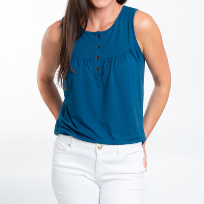 Tobi Lightweight Sleeveless Scoop Neck Henley Tank Top