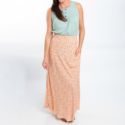 Tobi Lightweight Sleeveless Scoop Neck Henley Tank Top