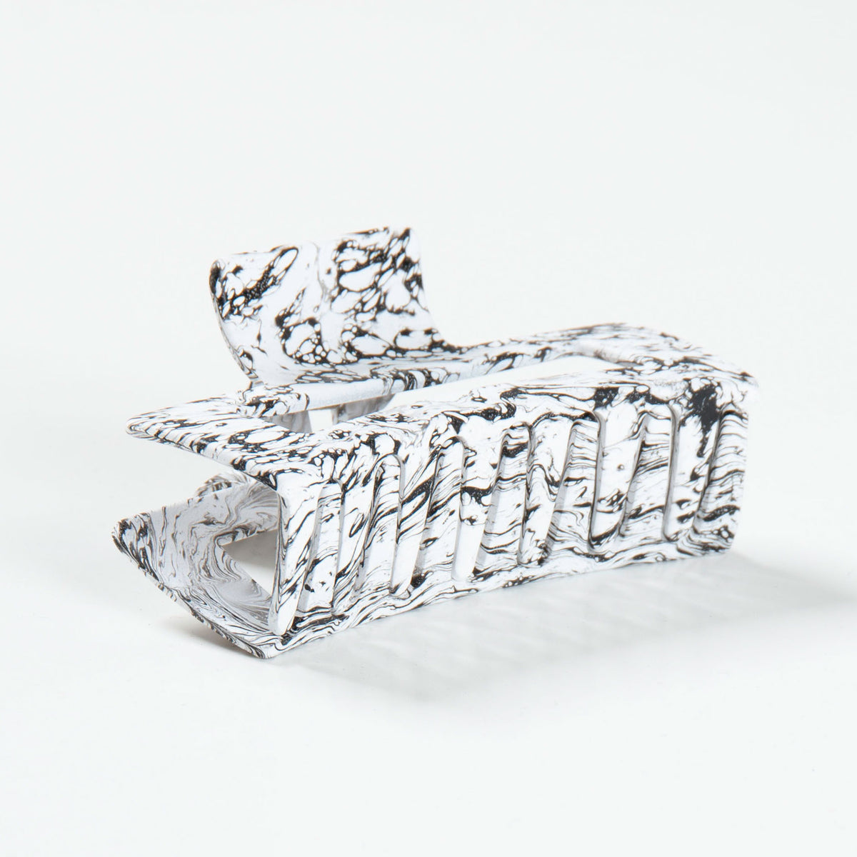 Jayka Marble Claw Hair Clip
