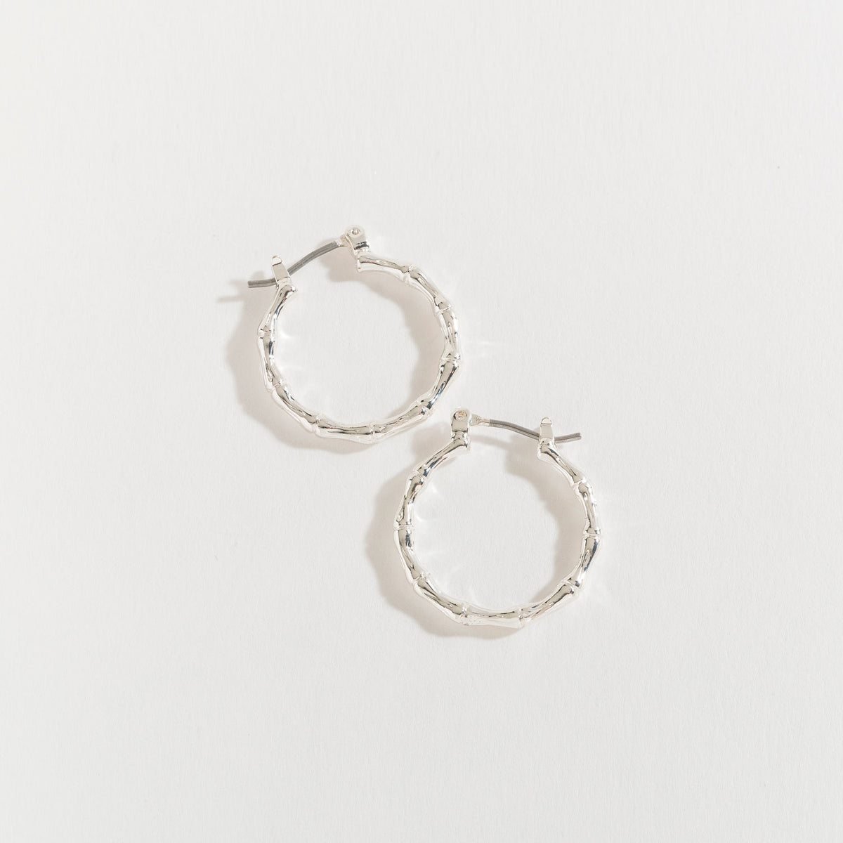 Shiny Round Click Hoop Earrings