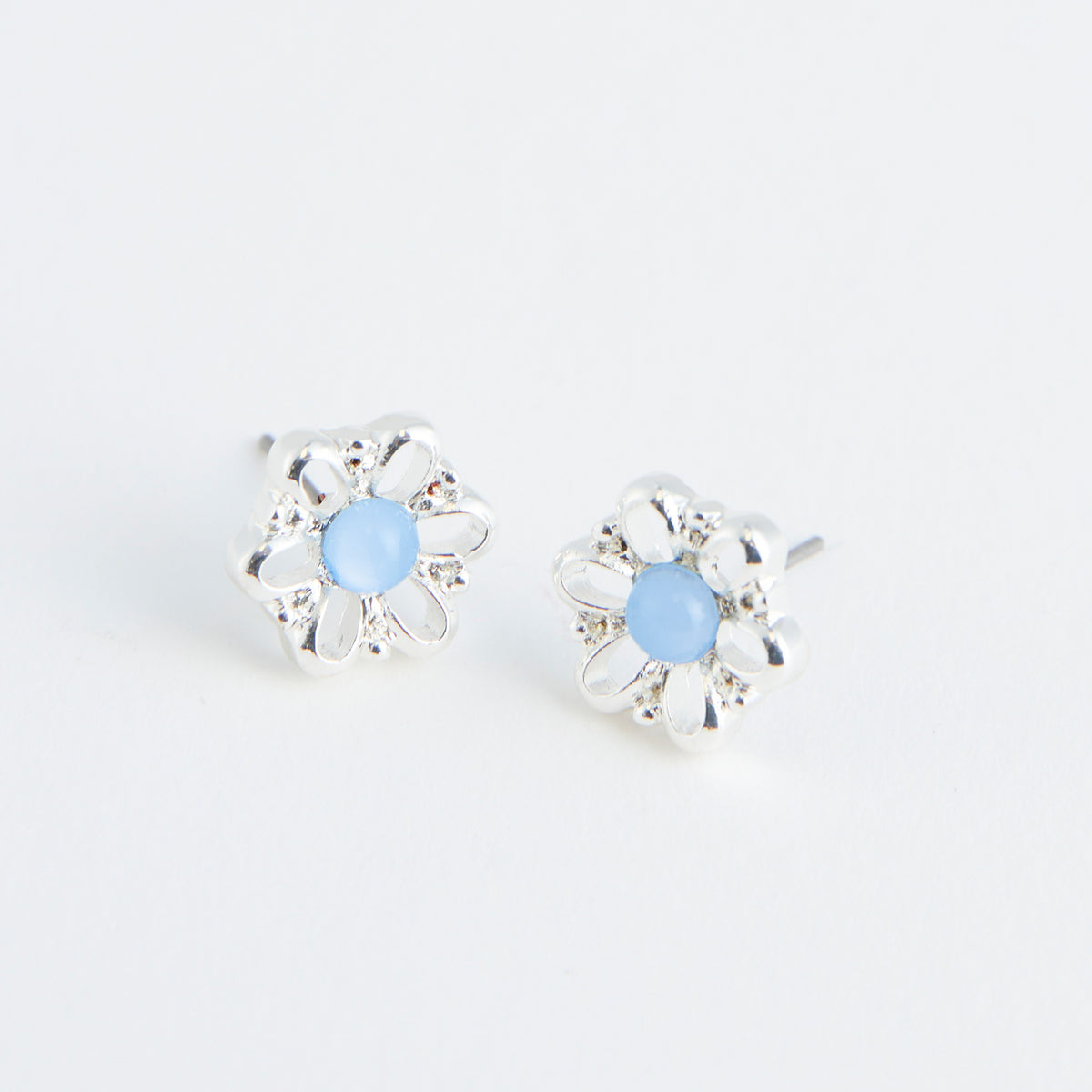 Ear Sense Silver and Blue Stone Flower Stud Earrings