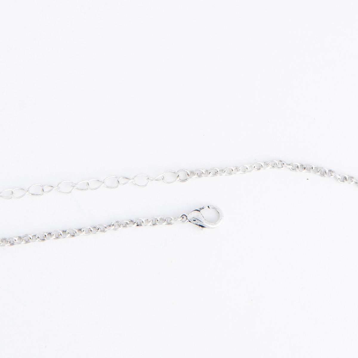 Zenni Engraved Antique Silver Daisy 18" Pendant Necklace