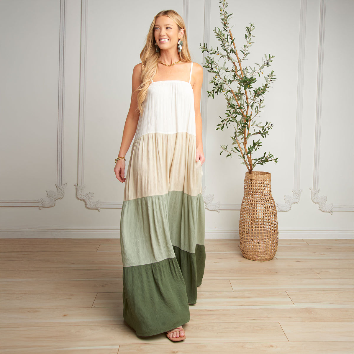 Amryn Color Block Tiered Maxi Dress Amryn Color Block Tiered Maxi Dress