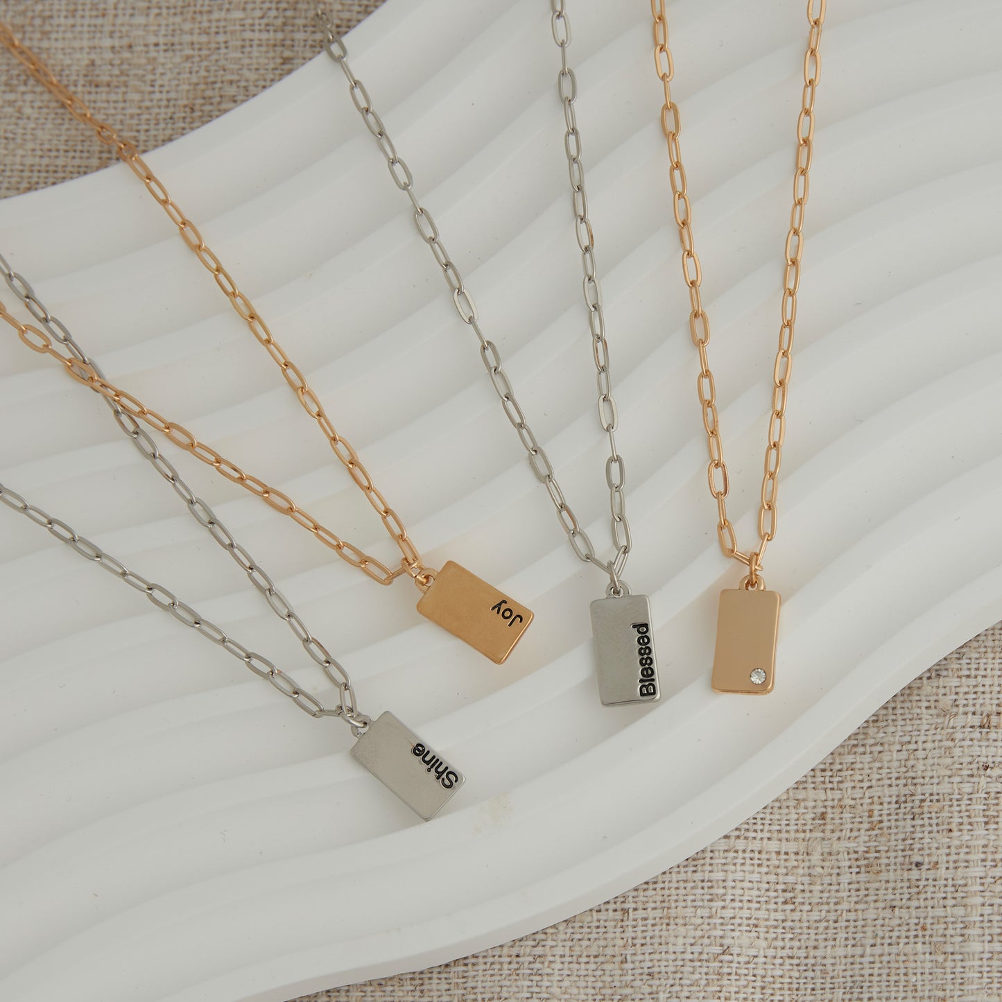Amira Believe Greeting Card with Pendant Necklace