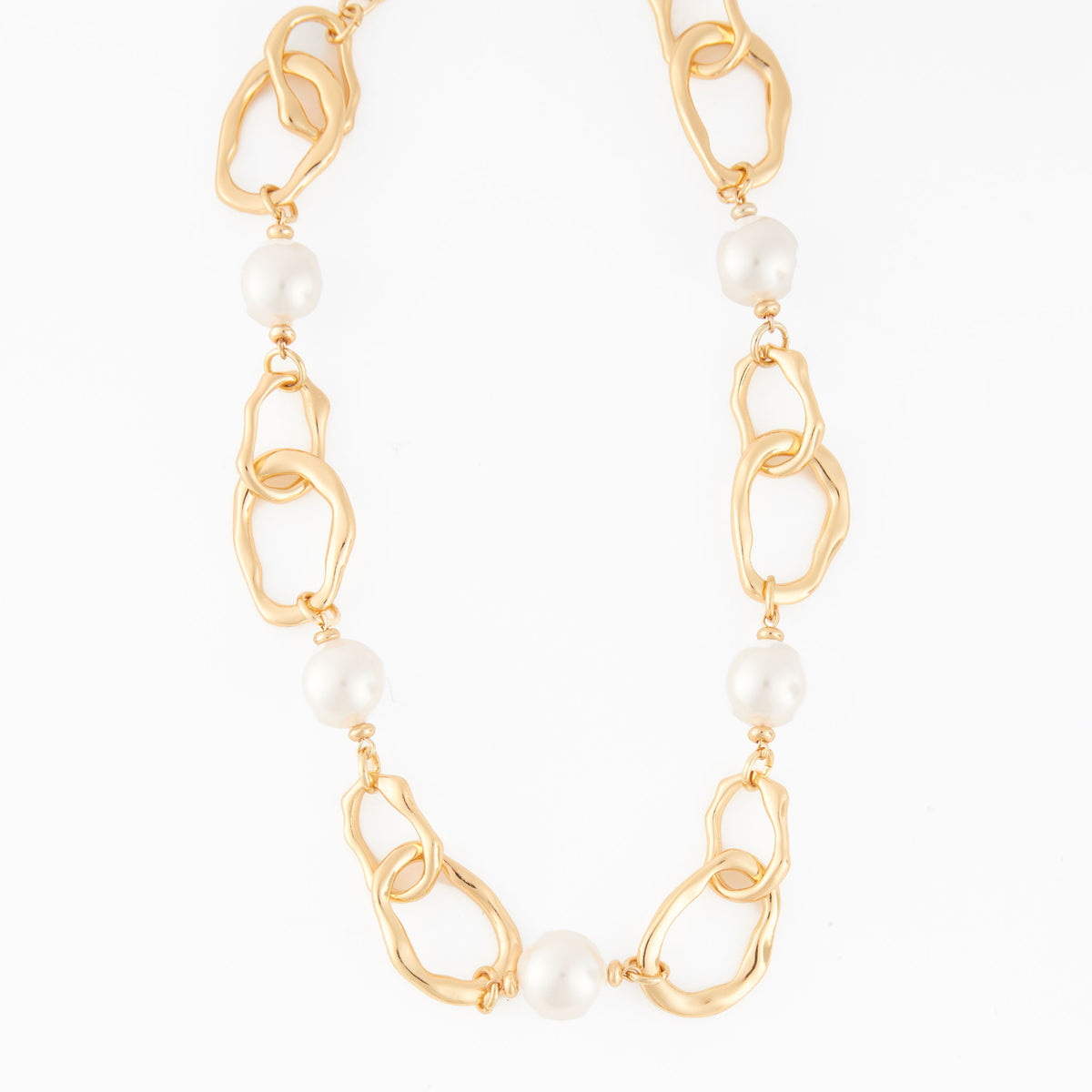 Chain Necklace Elodie 18" Gold Chunky Linked Faux Pearl