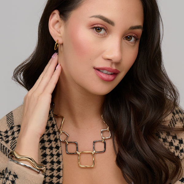 Collar Necklace 18" Two Tone Chunky Square Link Willa