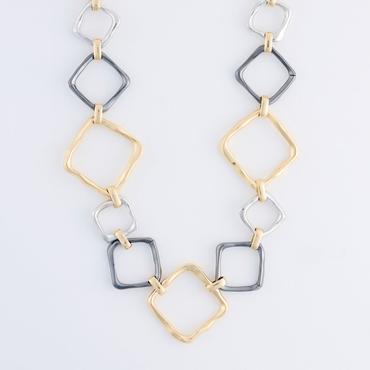 Collar Necklace 18" Two Tone Chunky Square Link Willa