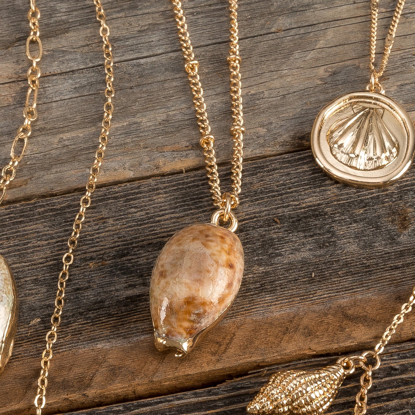 Gold Dipped Shell Pendant Necklace