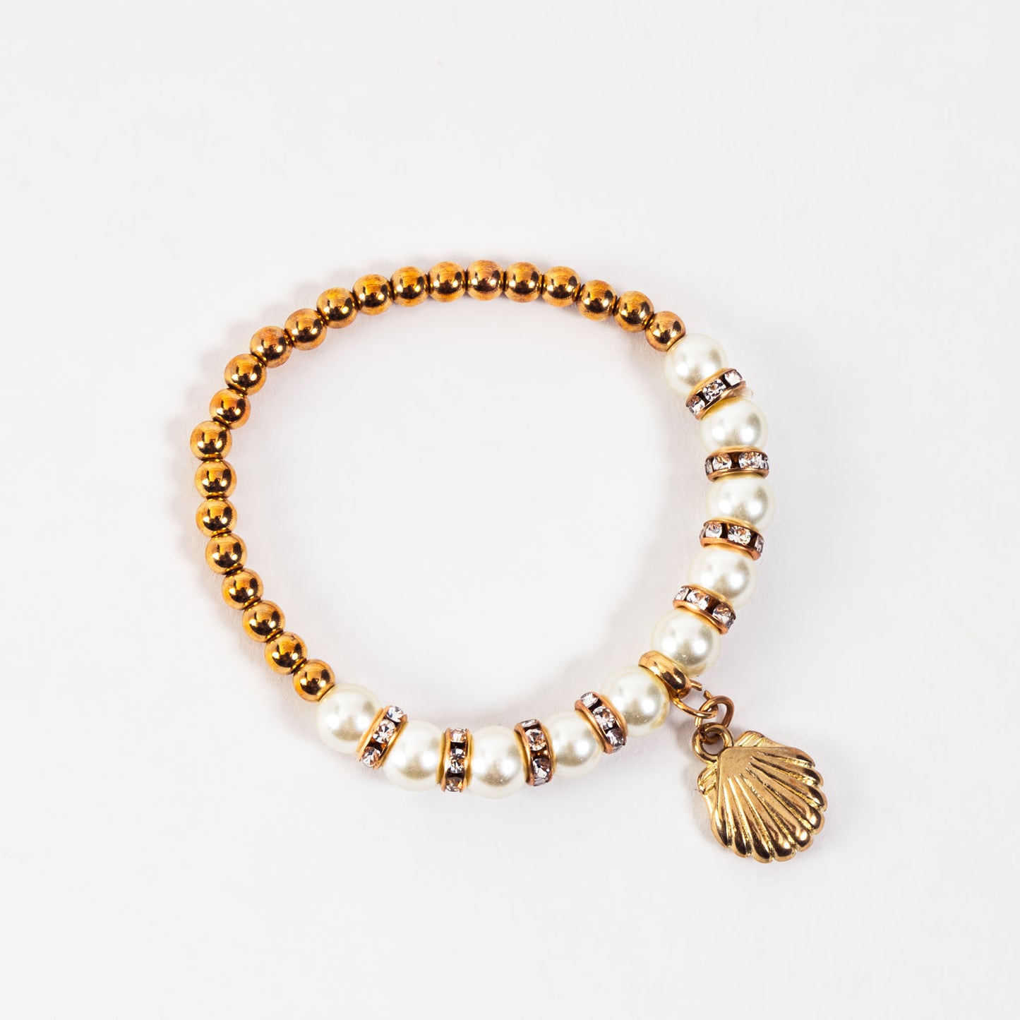 Gold Beach Icon Charm and Pearl Stretch Charm Bracelet